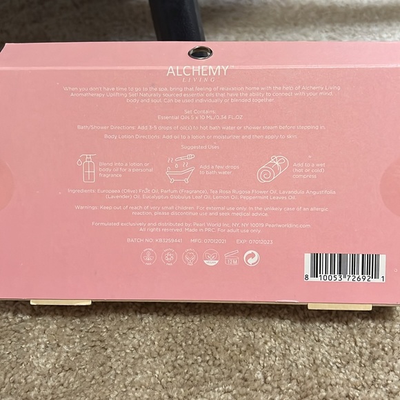 Set of essential oils - Picture 2 of 2